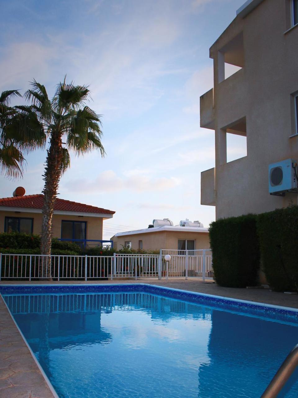 Chloraka- 2 Bedrooms - Pool Eksteriør billede